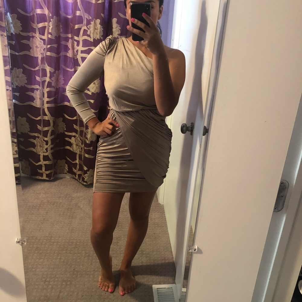Bebe dress